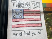 Handwritten notes and warm meals: Staten Island Applebee’s shows veterans they’re loved