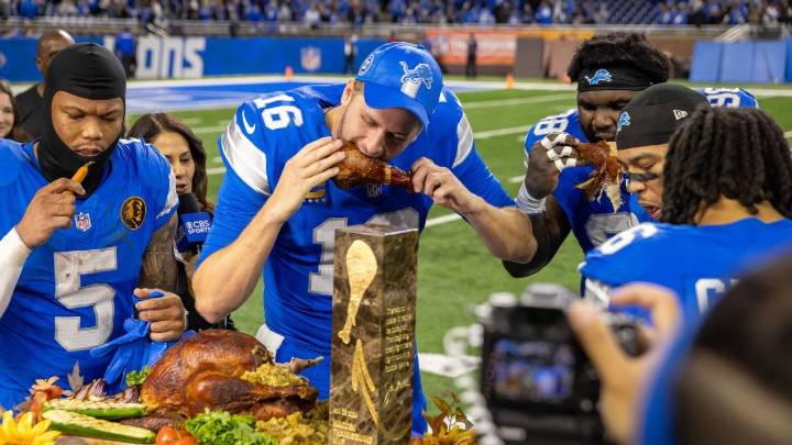 Inside Thanksgiving at the sportsbooks: NFL, college action fuel the handle