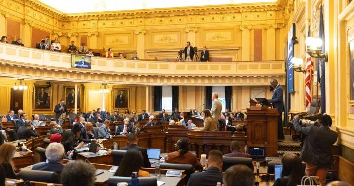 Virginia Dems' first bills hit cost of living, Youngkin vetoes