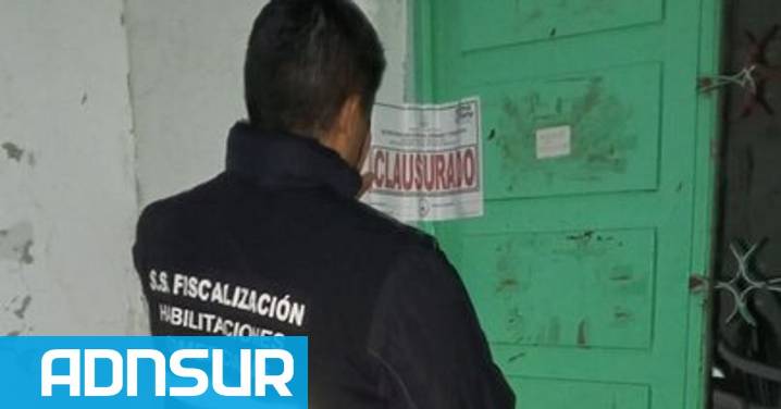 13:18 Clausuraron una fiesta clandestina en Comodoro: hubo enfrentamientos y uso de escopeta antimotines