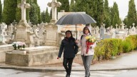 Castilla y León desafía a la lluvia para honrar a sus difuntos