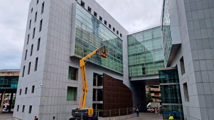 Canteli desliza que el Rector está dispuesto a trasladar Ciencias a Minas para facilitar la reunificación judicial de Oviedo