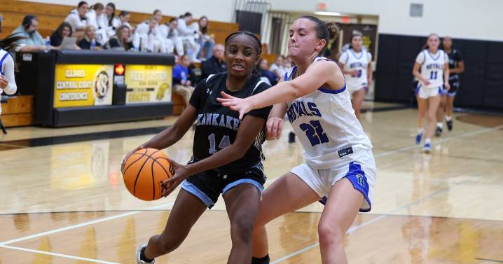 Photos: Kankakee vs. Rosary at Reed-Custer Classic, girls basketball  – Shaw Local
