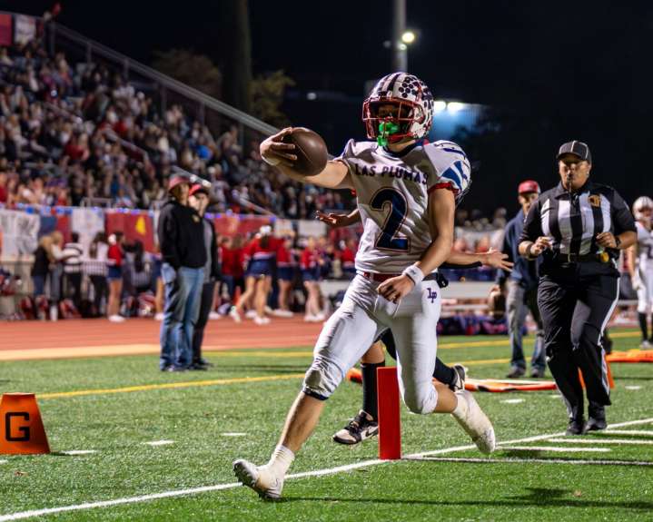 Las Plumas football completes first winning season in 32 years
