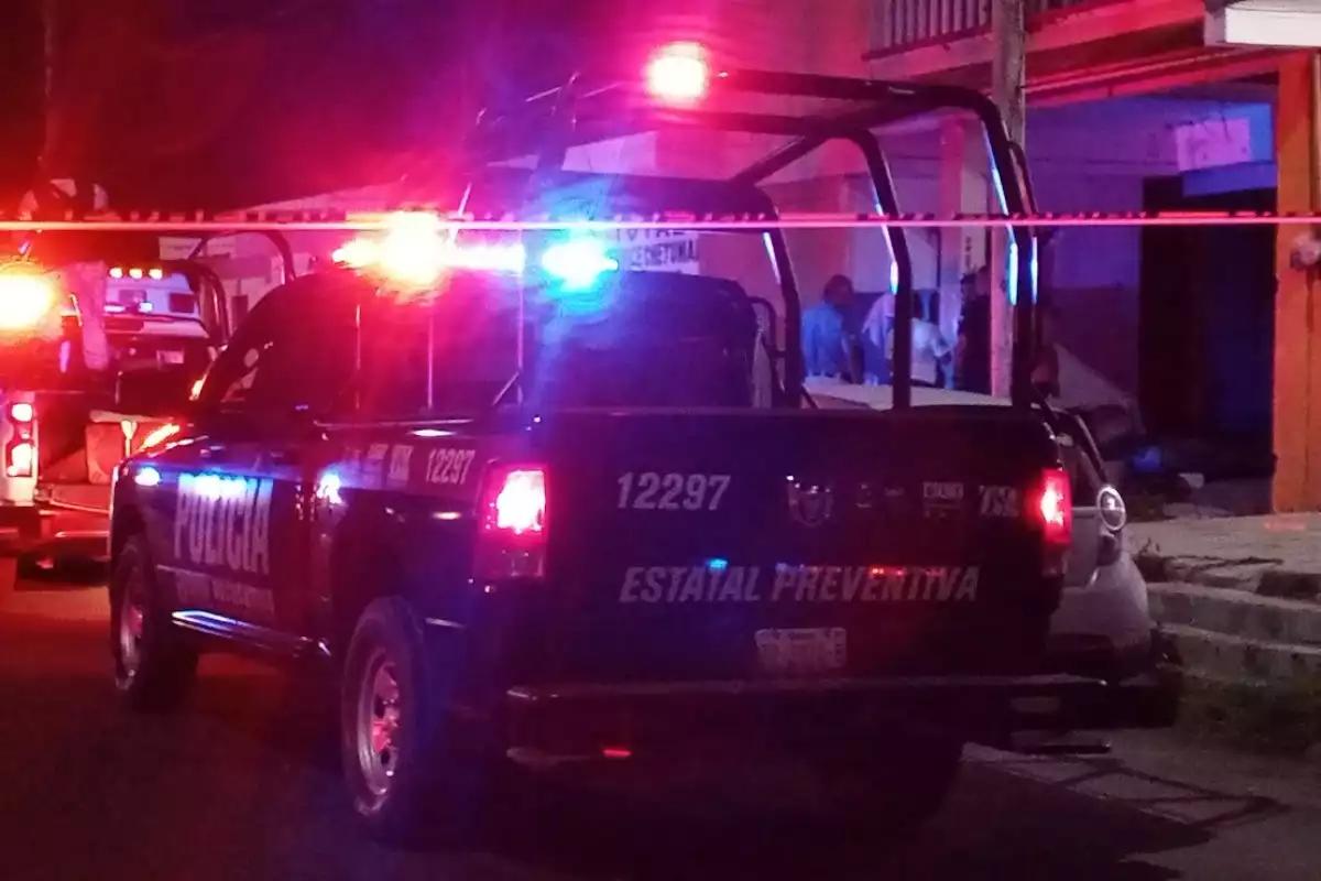 Taxista de Bacalar atropella joven cuando intentaba cruzar la calle