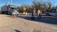 Empiezan bloqueos: cierran carretera Camargo-Delicias y la de Meoqui🎦
