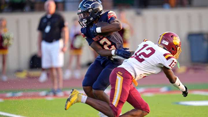 Southmoore football tops Ponca City for first playoff win since 2009