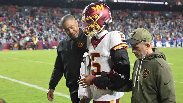 Jayden Daniels injury: Commanders star QB severely hurts left elbow late on 'SNF'