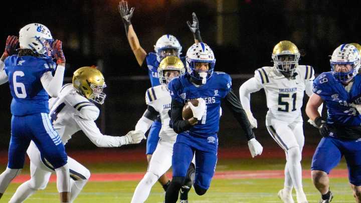 Middletown, fueled by four first half touchdowns, reclaims DIAA title
