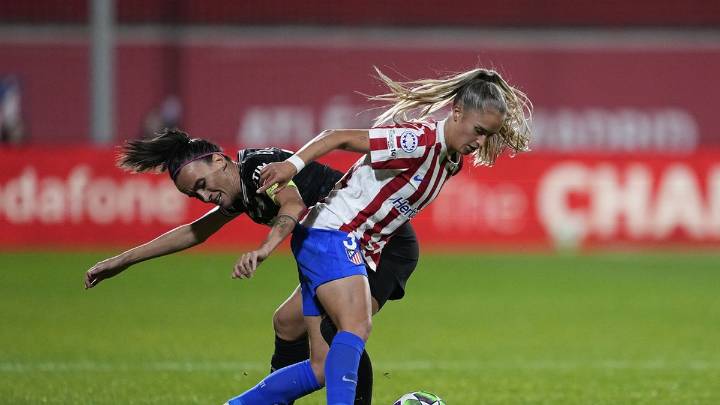 Imágenes fuertes: una jugadora quedó inconsciente tras un rodillazo en pleno partido