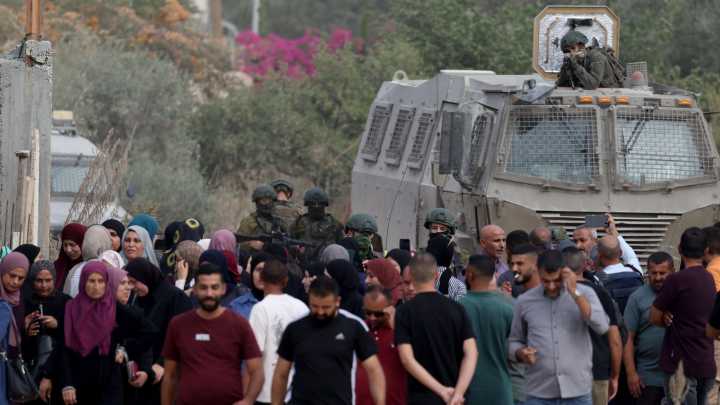 Israel mata a un adolescente en Cisjordania mientras aumenta el número de muertos en Gaza desde el alto el fuego