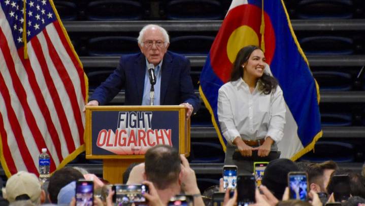 Bernie Sanders In Trouble As Paid Rally Attendees Vote To Unionize