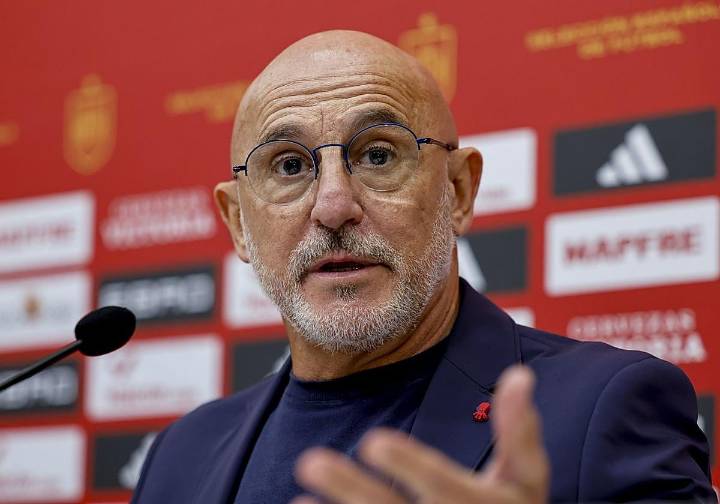 De la Fuente: «La mejor de las noticias es que a Lamine le quedan 15 años con nosotros»