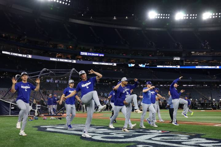 PHOTOS: Dodgers vs. Blue Jays in World Series, Game 7