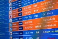 Airlines cancel more than 1,500 US flights on Monday as shutdown persists