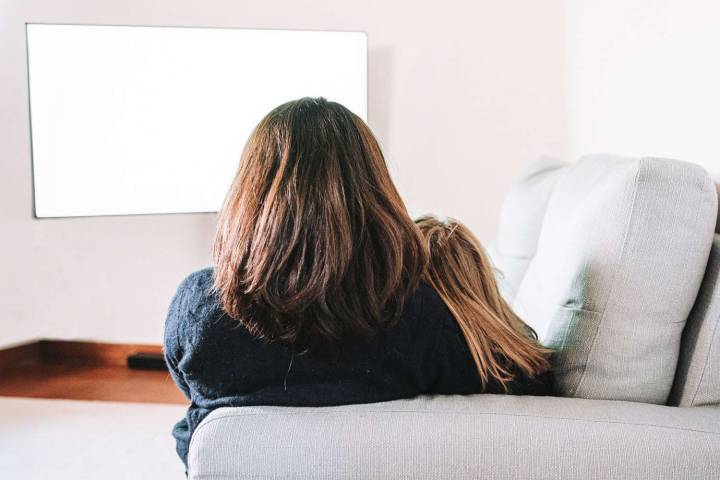 Woman's Ex Puts Daughter in Daycare on Days He Has Custody, Asks Her to Split Cost