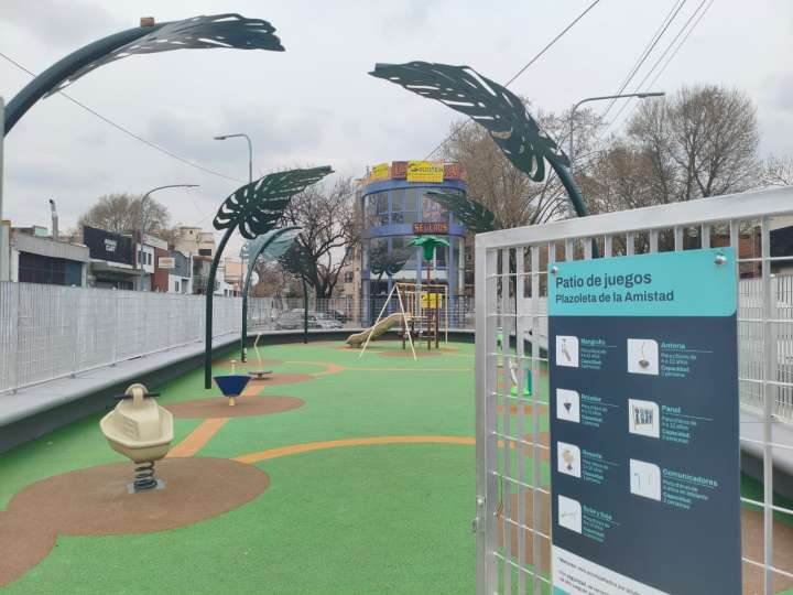 Se renovó el patio de juegos de la Plazoleta de la Amistad