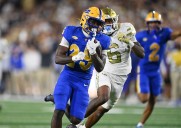 Pitt stuns No. 15 Georgia Tech, likely keeping Jackets out of ACC title game