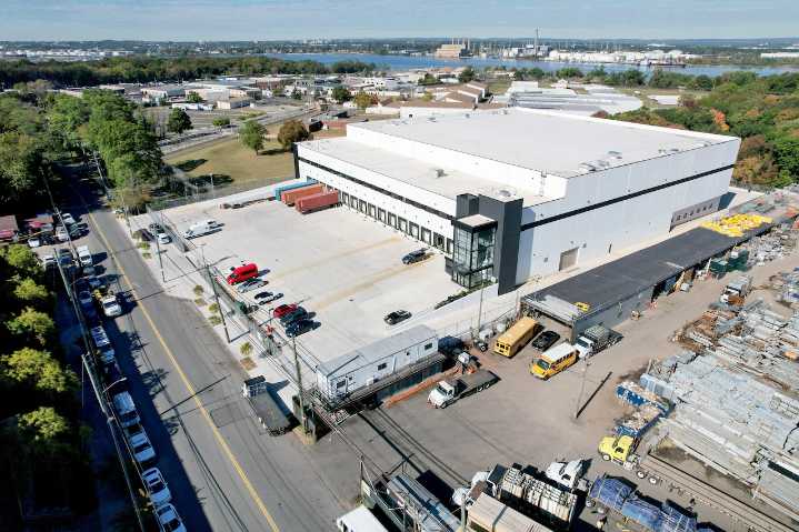 Massive projects planned for Arthur Kill Rd.: See how trucks already clog this narrow strip on Staten Island