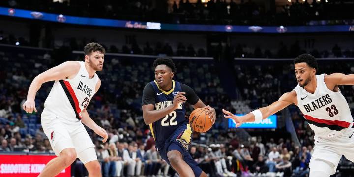 Rookie Derik Queen’s career night not enough as Pelicans lose third