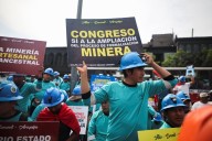 Peru lawmakers advance mining permit extension after protests
