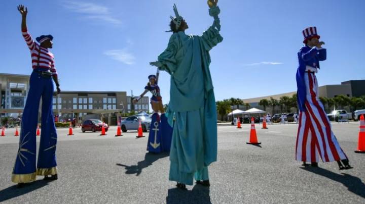 ¿Qué está abierto y qué está cerrado el Día de los Veteranos en EE.UU.?