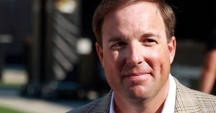 Board of Curators approves extension for coach Eli Drinkwitz