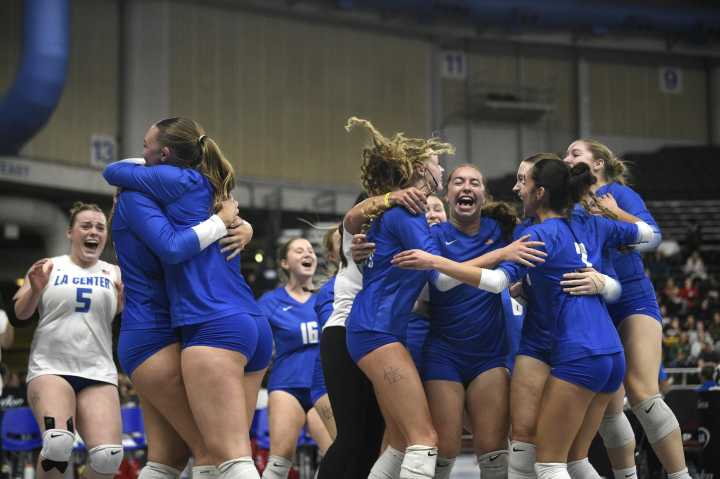 1A state volleyball: La Center’s five-set thriller sends Wildcats back to semifinals