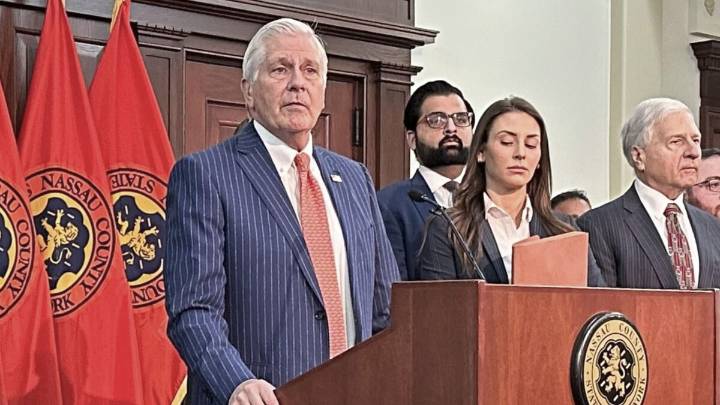 Republicans Blakeman, Donnelly, Ferretti win Nassau County offices