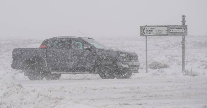 Met Office issues rare 'thundersnow' alert as 'life-threatening' Arctic blast batters UK