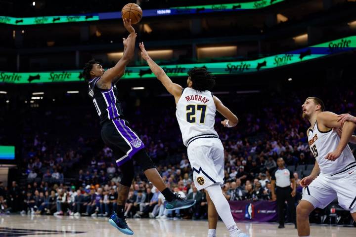 Deadspin | Downtrodden Kings eager to 'buckle up' vs. Hawks