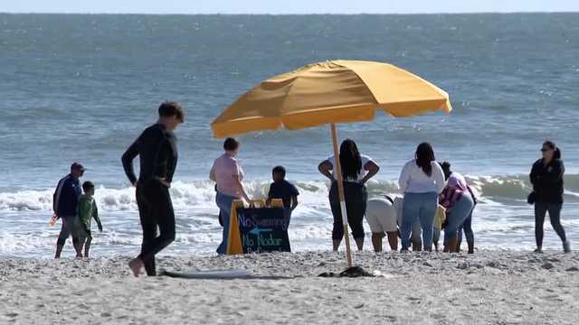 Families enjoy Thanksgiving weekend at Cocoa Beach