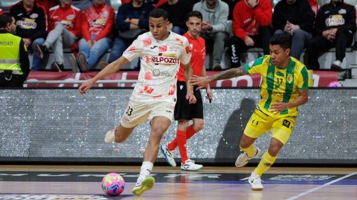 Edu Sousa evita la derrota de ElPozo ante Jaén (2