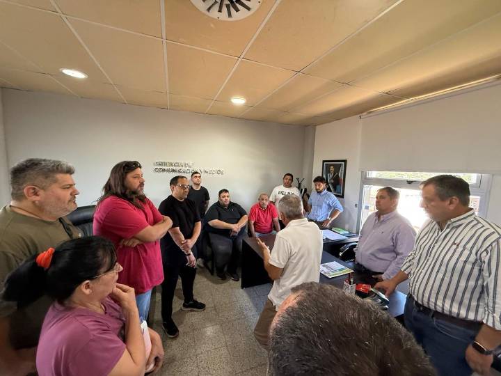 Armando Molina luego de la reunión con taxistas: "Defiendo su trabajo, pero también entiendo que la comunidad hoy demanda nuevas alternativas