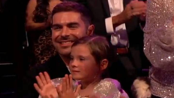 Zac Efron Makes Surprise 'Dancing With the Stars' Appearance to Support Dylan Efron