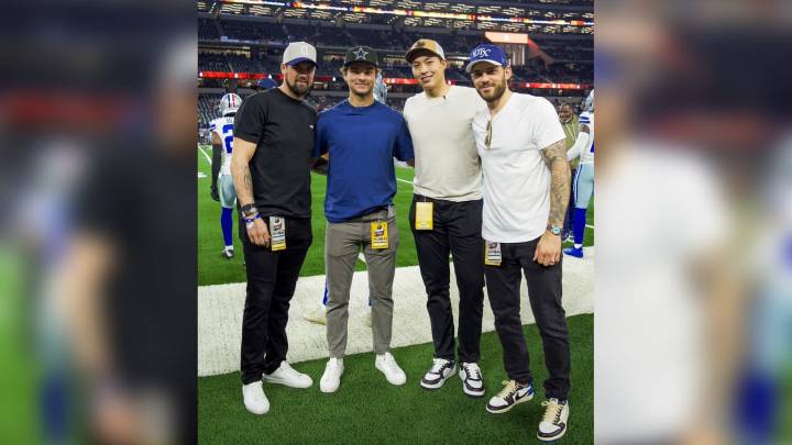 Stars players attend ‘Monday Night Football’ for 2027 Stadium Series news