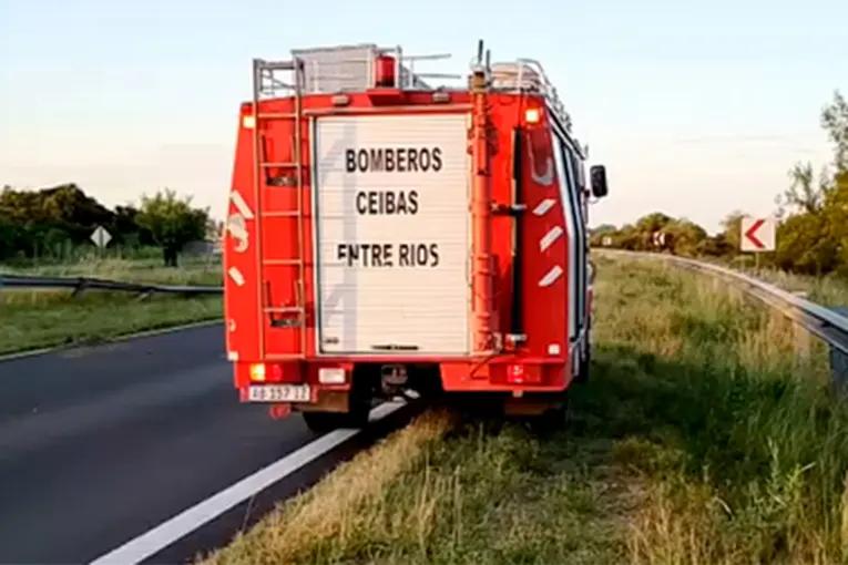 Una fundación donó las cubiertas para la unidad de rescate de Bomberos de Ceibas