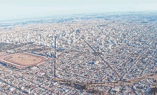Para afuera, distante y cara, el alerta sobre el avance urbano sin control en La Plata: el plano de clasificación de zonas
