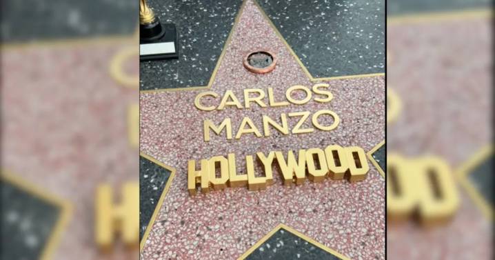 Homenaje a Carlos Manzo; colocan estrella en Paseo de la Fama en Hollywood