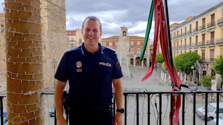 Crisanto Vicente (50), de salvar cuatro vidas a jefe de la Policía Municipal de Zamora: "No solo ponemos multas"