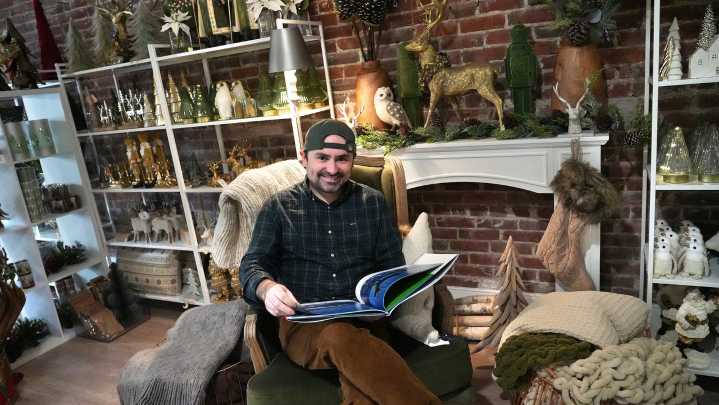 Holiday market pop-up store opens at Exeter's Ioka