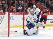 Canucks Player Grades: Jiri Patera under siege in 8