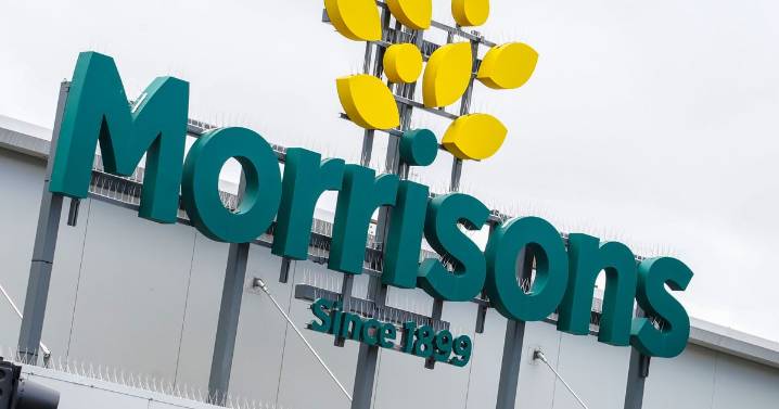 Morrisons giving away 50,000 free Christmas treats
