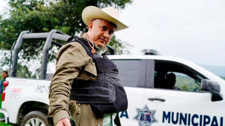 Asesinaron al alcalde de Uruapan durante el Día de Muertos: era conocido como “el Bukele mexicano”