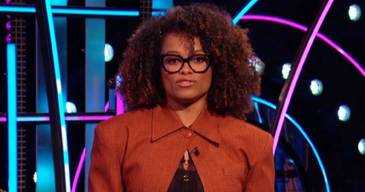 Strictly's Fleur East pauses It Takes Two to provide Vicky Pattison update after 'emotional rollercoaster'