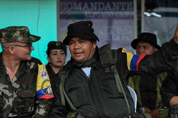 Ordena Petro bombardear a disidencias de las FARC en Colombia