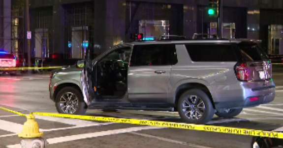 Woman dies after being hit, pinned underneath vehicle in Downtown Dallas, police say