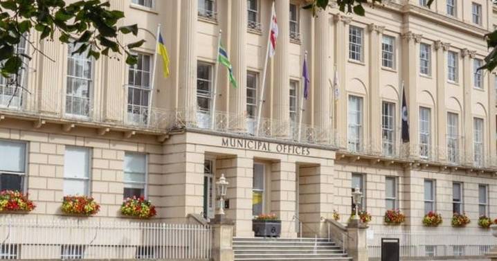 Huge fine for taxi company for operating without a license