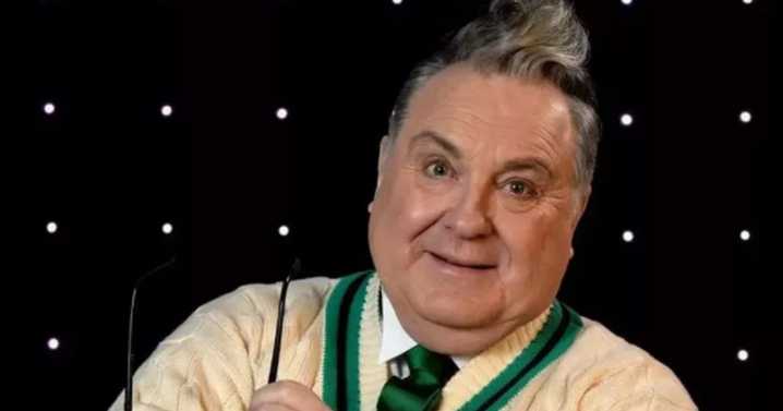 Russell Grant's horoscopes as Cancer told to make difficult decision