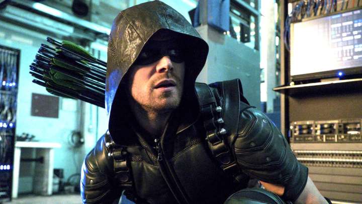 Stephen Amell Open To Green Arrow Return In James Gunn's DC Universe